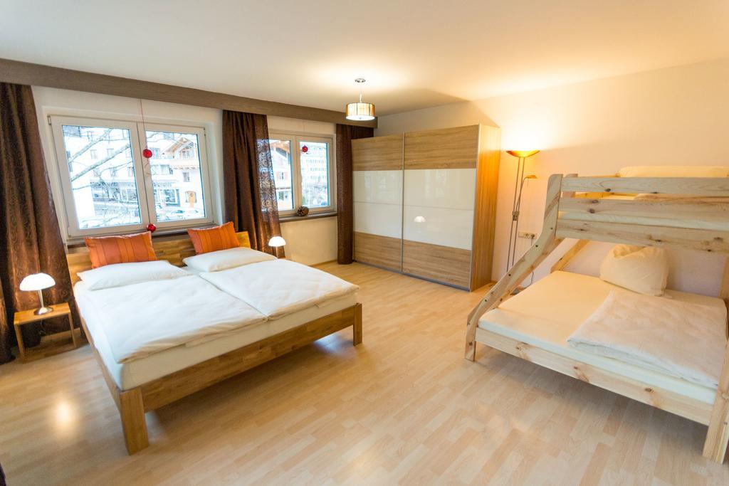 Ski-N-Lake City Apartments Zell am See Oda fotoğraf